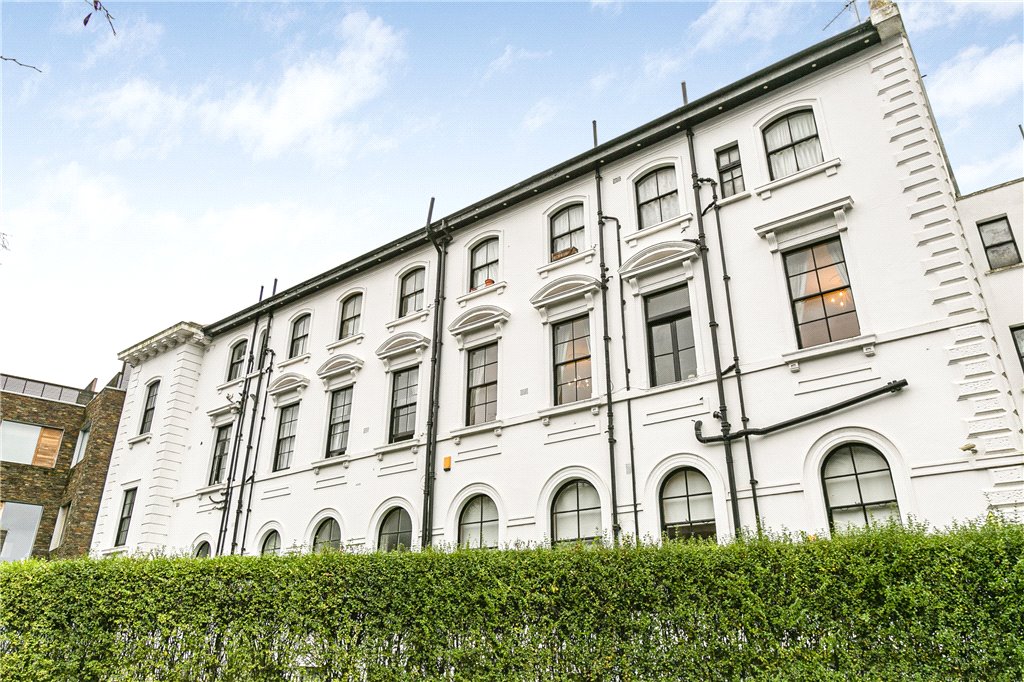2 bed apartment for sale in College Crescent, London, NW3 11