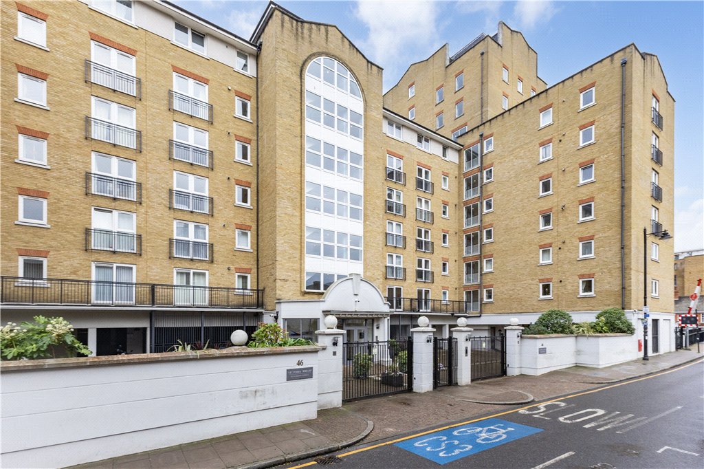 2 bed apartment for sale in Victoria Wharf, 46 Narrow Street, London, E14  - Property Image 21