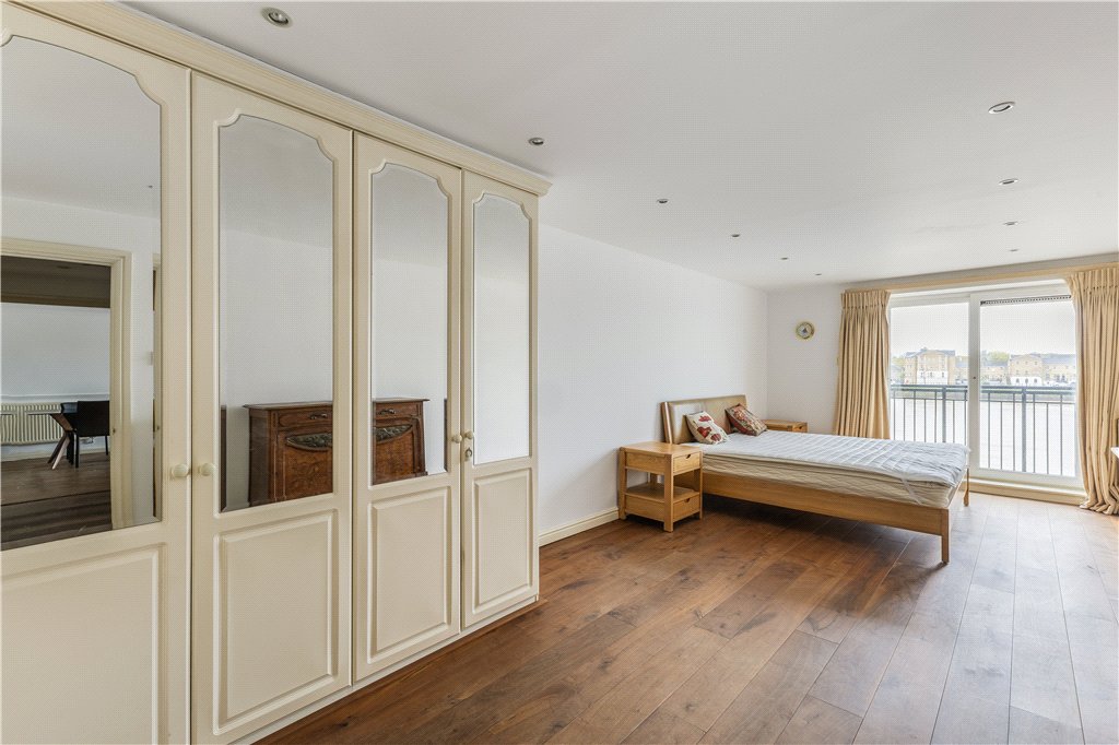 2 bed apartment for sale in Victoria Wharf, 46 Narrow Street, London, E14 13