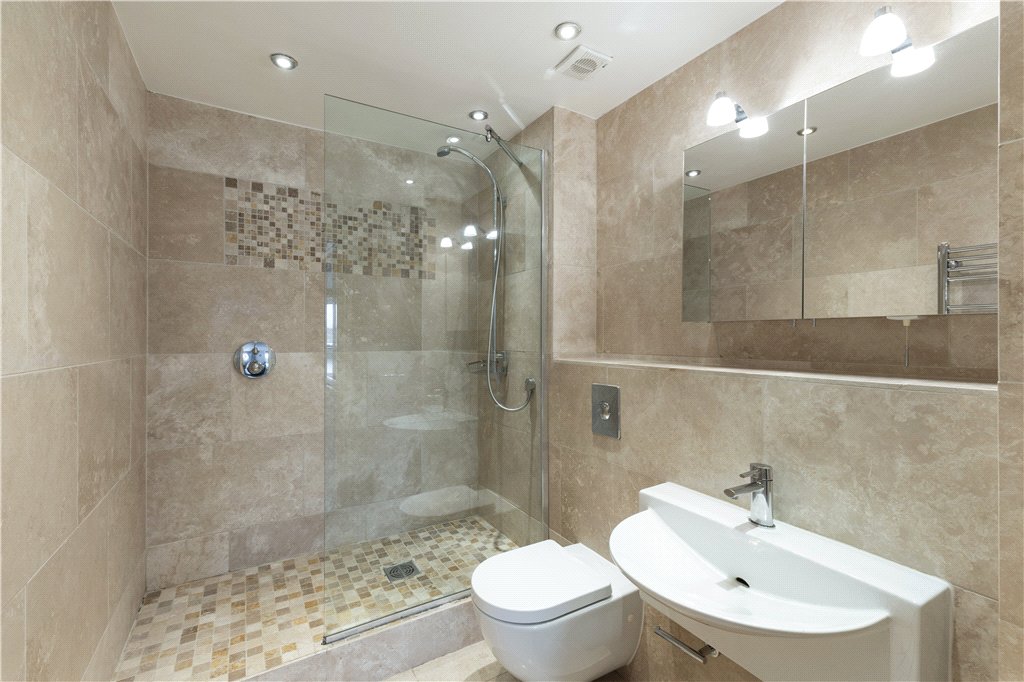 2 bed apartment for sale in Victoria Wharf, 46 Narrow Street, London, E14  - Property Image 15