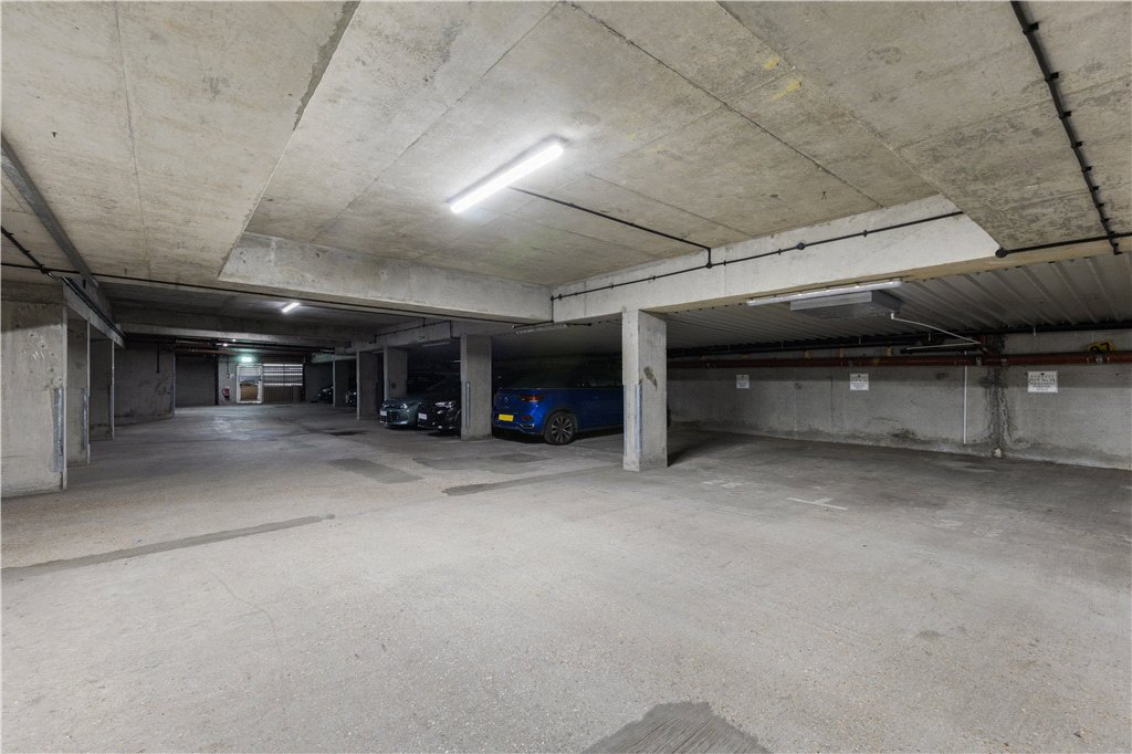 2 bed apartment for sale in Victoria Wharf, 46 Narrow Street, London, E14  - Property Image 18