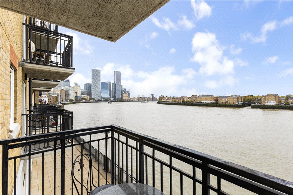 2 bed apartment for sale in Victoria Wharf, 46 Narrow Street, London, E14  - Property Image 17