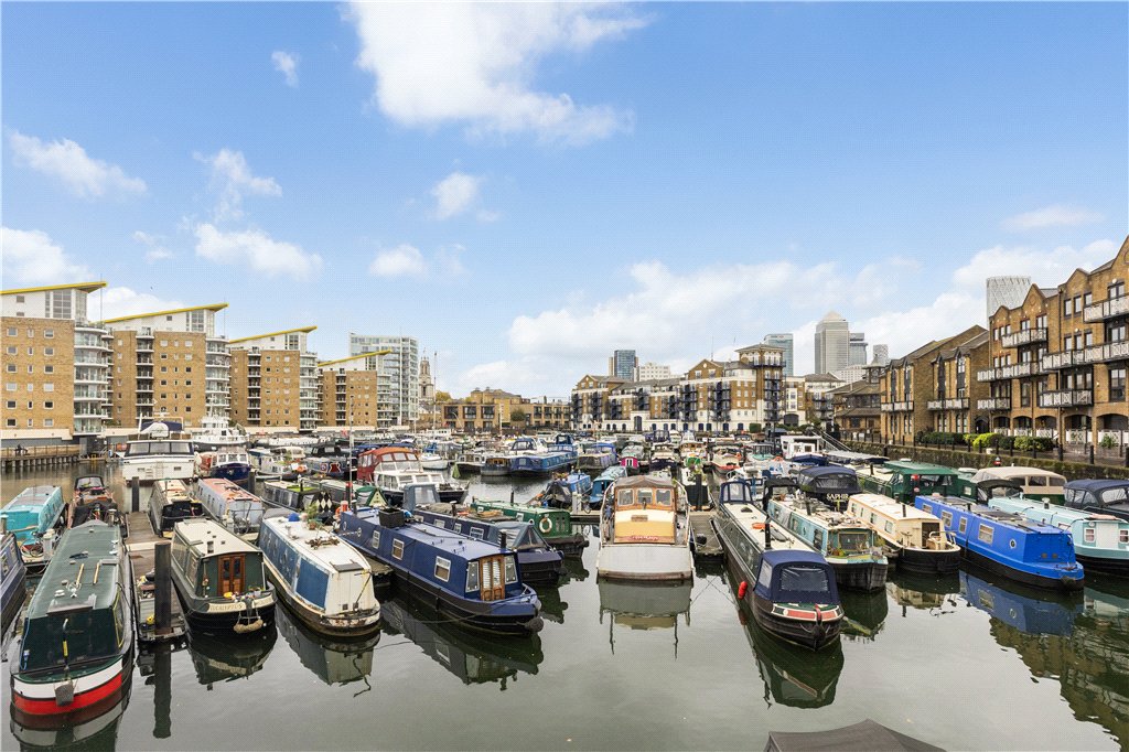 2 bed apartment for sale in Victoria Wharf, 46 Narrow Street, London, E14  - Property Image 19