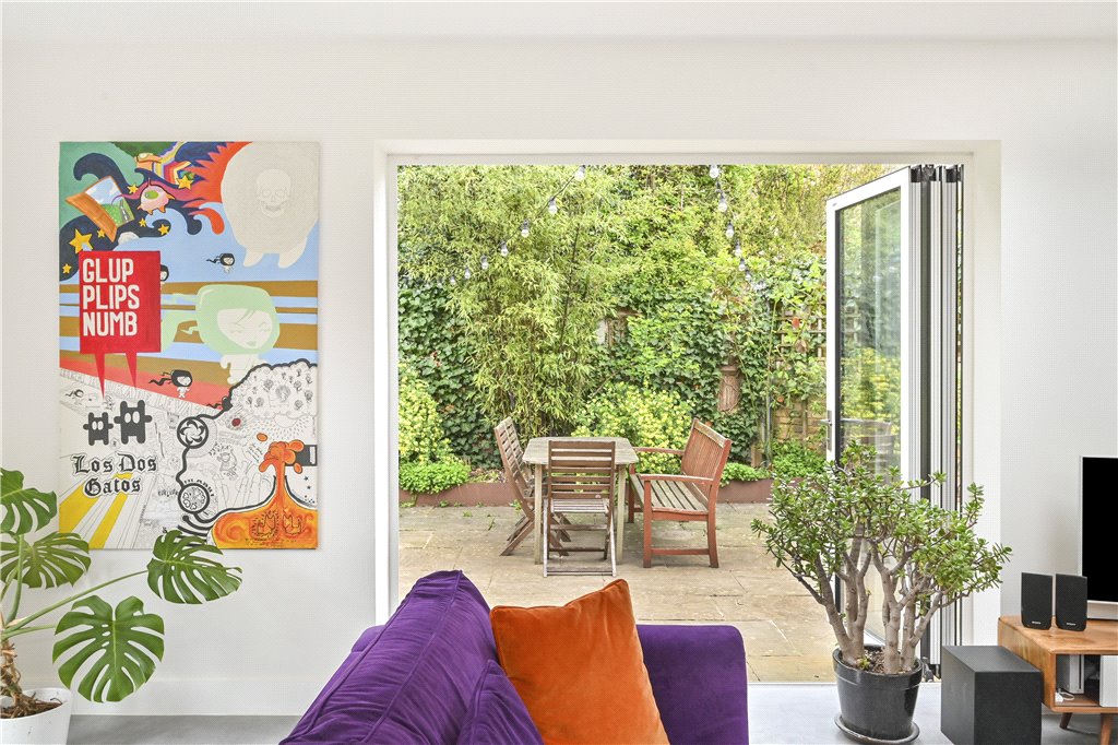 5 bed detached house for sale in Gloucester Drive, London, N4 20