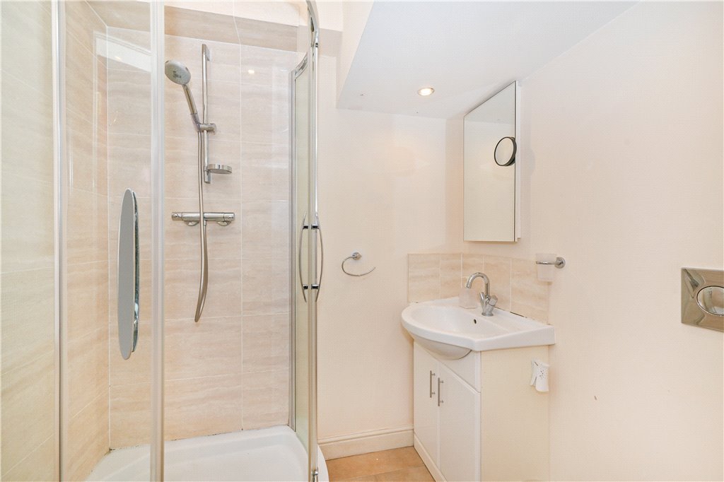 5 bed detached house for sale in Gloucester Drive, London, N4 11