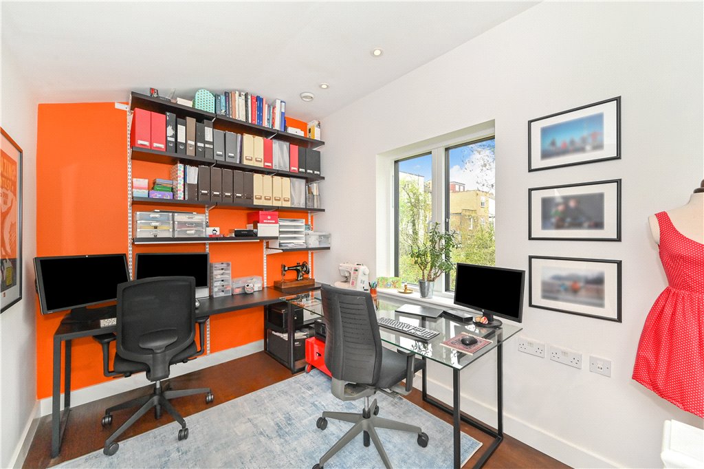 5 bed detached house for sale in Gloucester Drive, London, N4 32