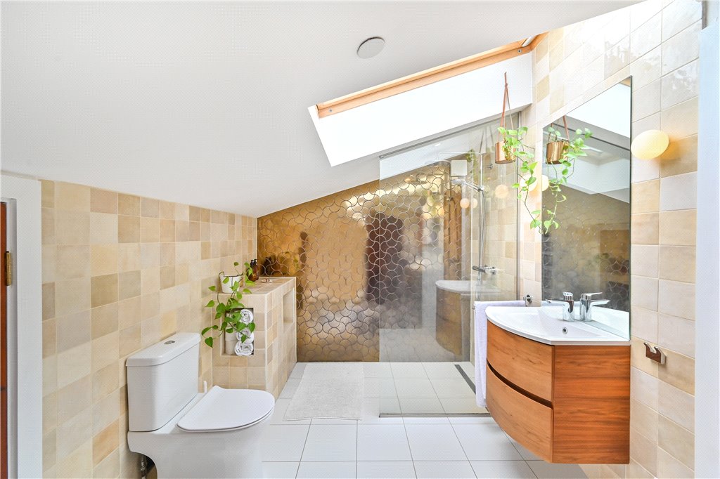 5 bed detached house for sale in Gloucester Drive, London, N4  - Property Image 7