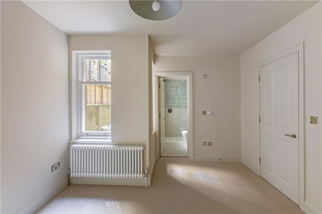 2 bed apartment for sale in Rostrevor Road, London, SW6  - Property Image 17