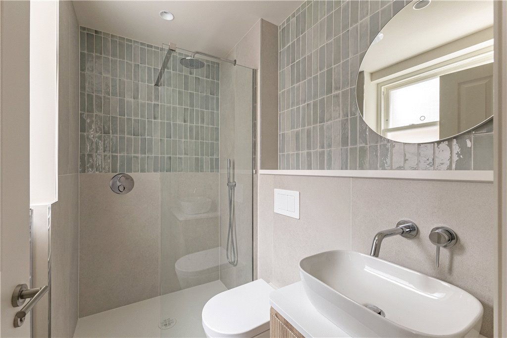 2 bed apartment for sale in Rostrevor Road, London, SW6  - Property Image 19