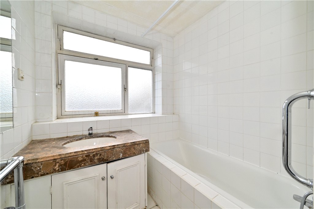3 bed apartment for sale in St. Johns Wood Park, London, NW8 4