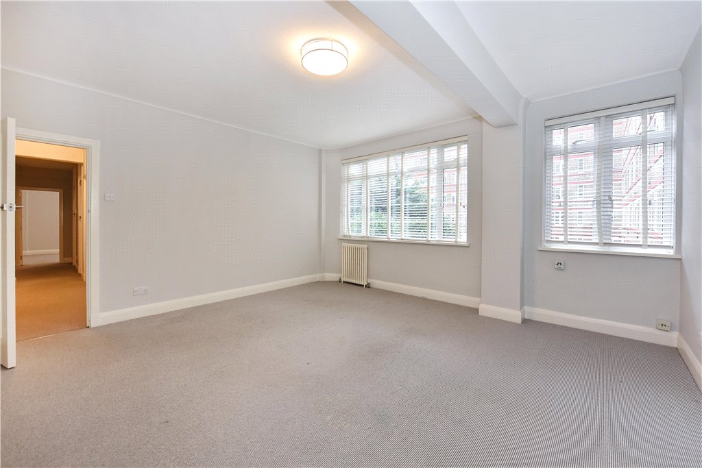 2 bed apartment for sale in Balham High Road, London, SW17  - Property Image 4