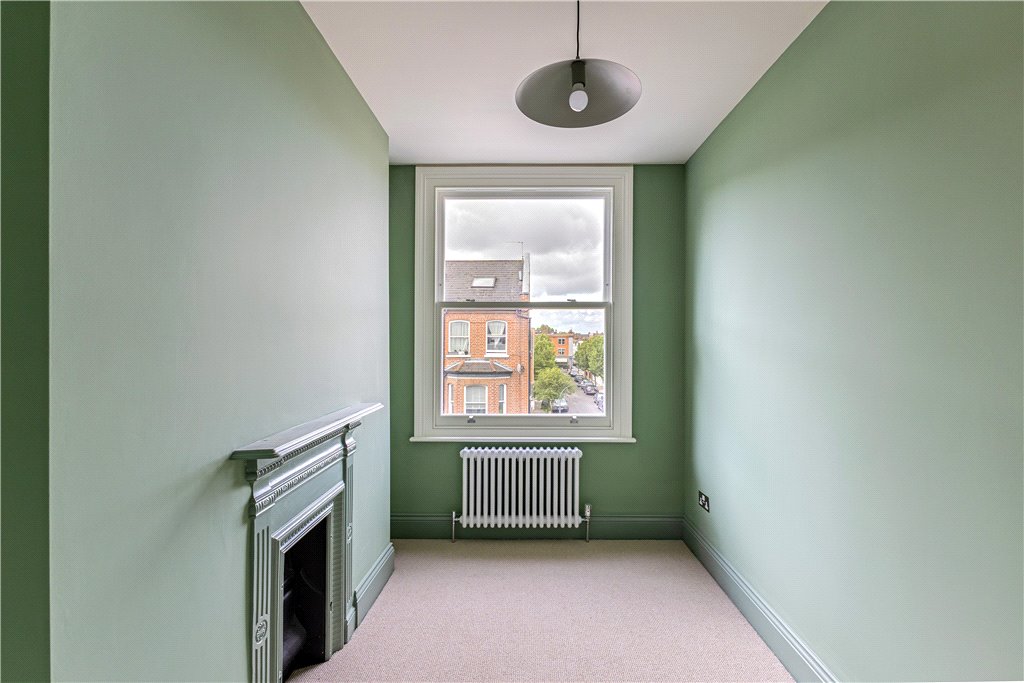 3 bed ground floor flat for sale in Rostrevor Road, London, SW6  - Property Image 18