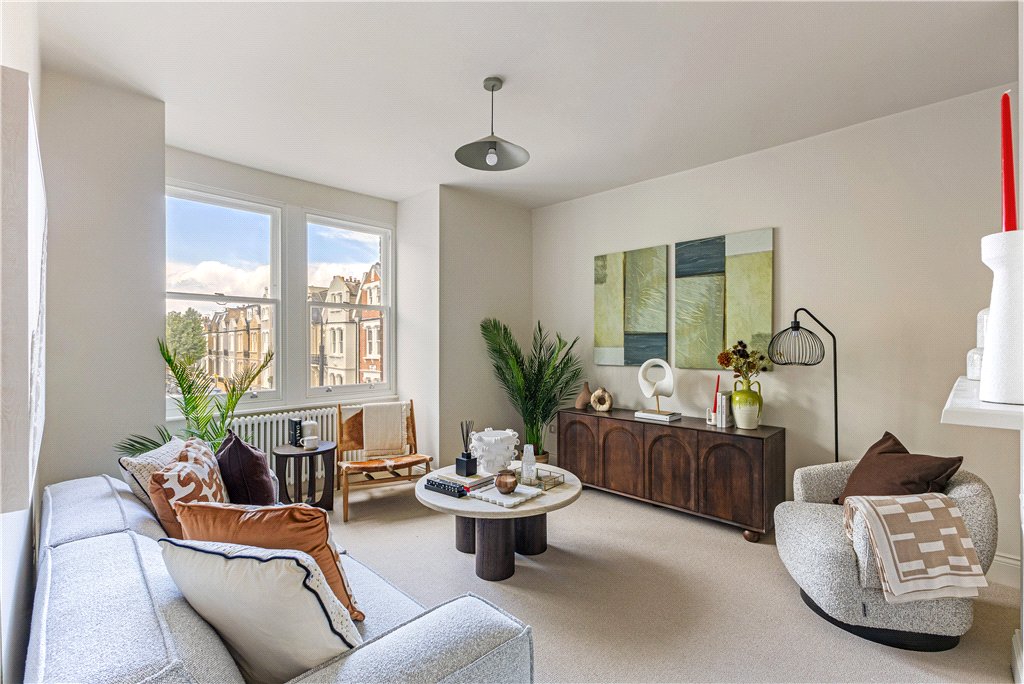2 bed apartment for sale in Rostrevor Road, London, SW6  - Property Image 1