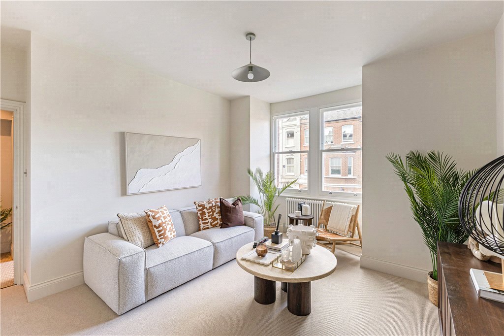 2 bed apartment for sale in Rostrevor Road, London, SW6  - Property Image 5