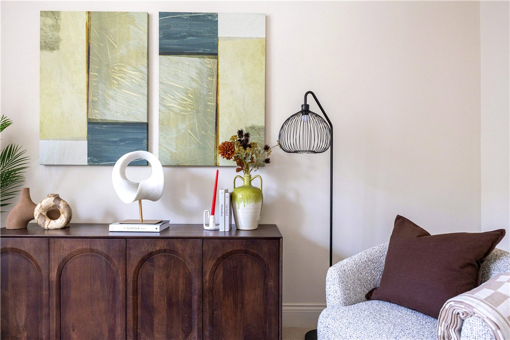 2 bed apartment for sale in Rostrevor Road, London, SW6 3