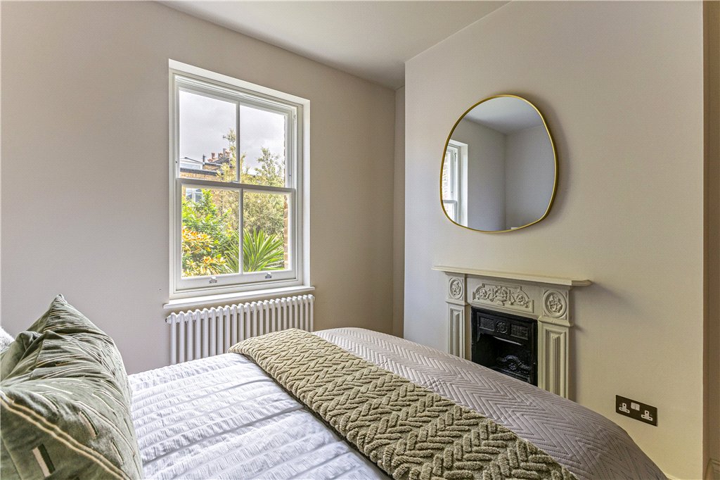 2 bed apartment for sale in Rostrevor Road, London, SW6  - Property Image 17