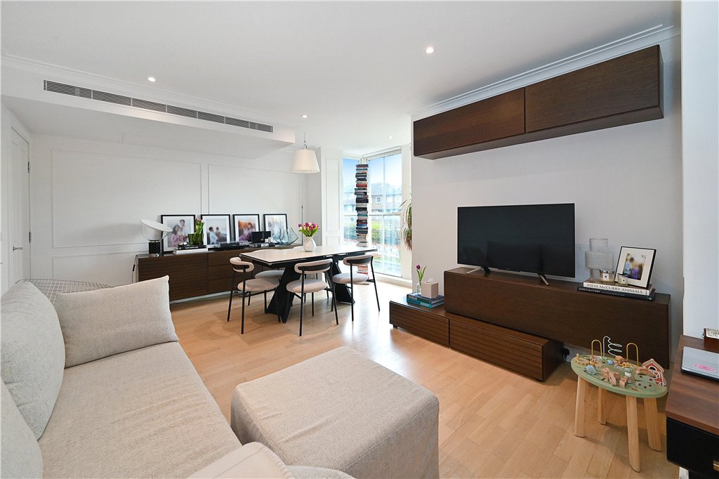 2 bed apartment for sale in Kings Road, London, SW10 8