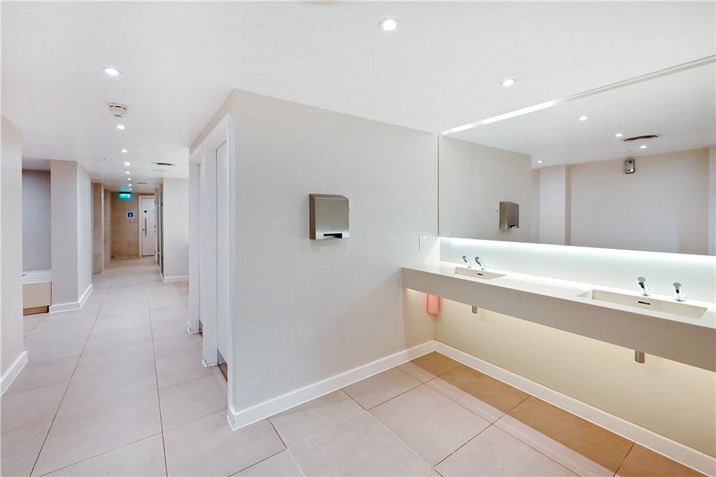 2 bed apartment for sale in Kings Road, London, SW10 19