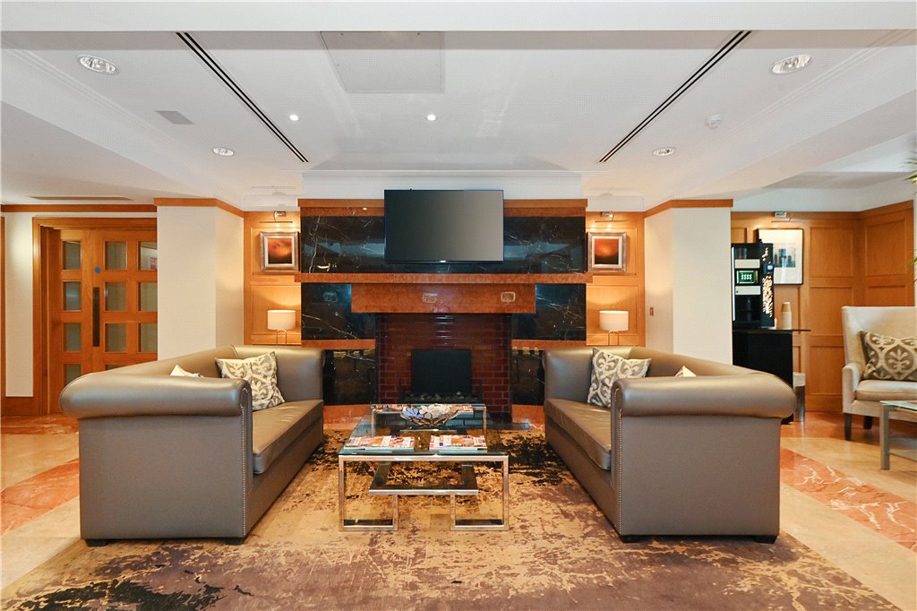 2 bed apartment for sale in Kings Road, London, SW10 24