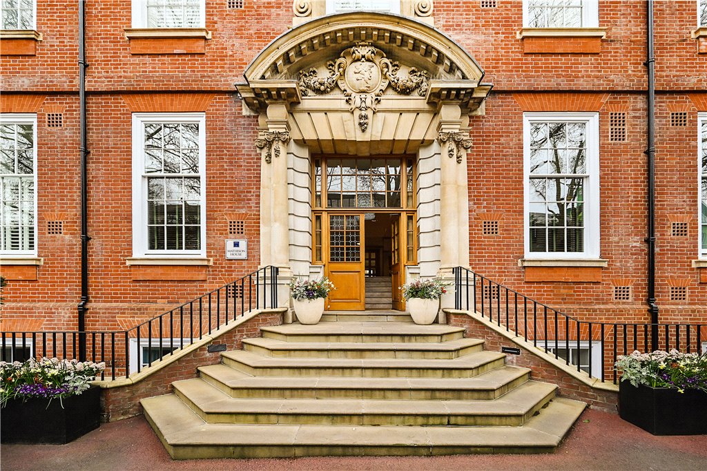 2 bed apartment for sale in Kings Road, London, SW10 27