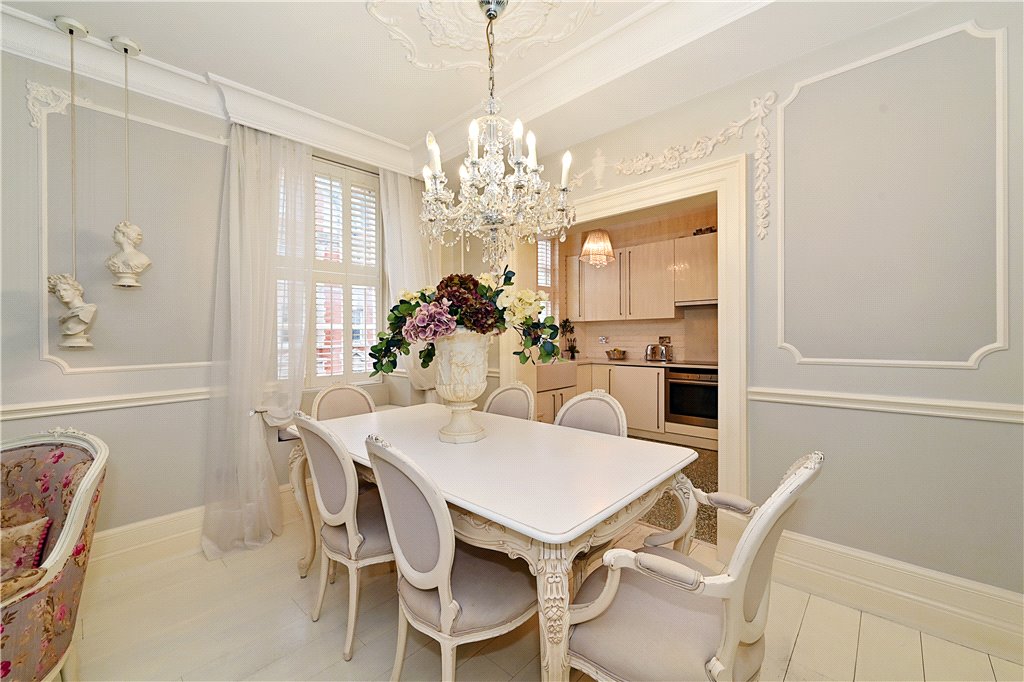 2 bed apartment for sale in Marylebone High Street, London, W1U 4