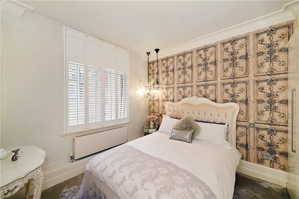 2 bed apartment for sale in Marylebone High Street, London, W1U 5