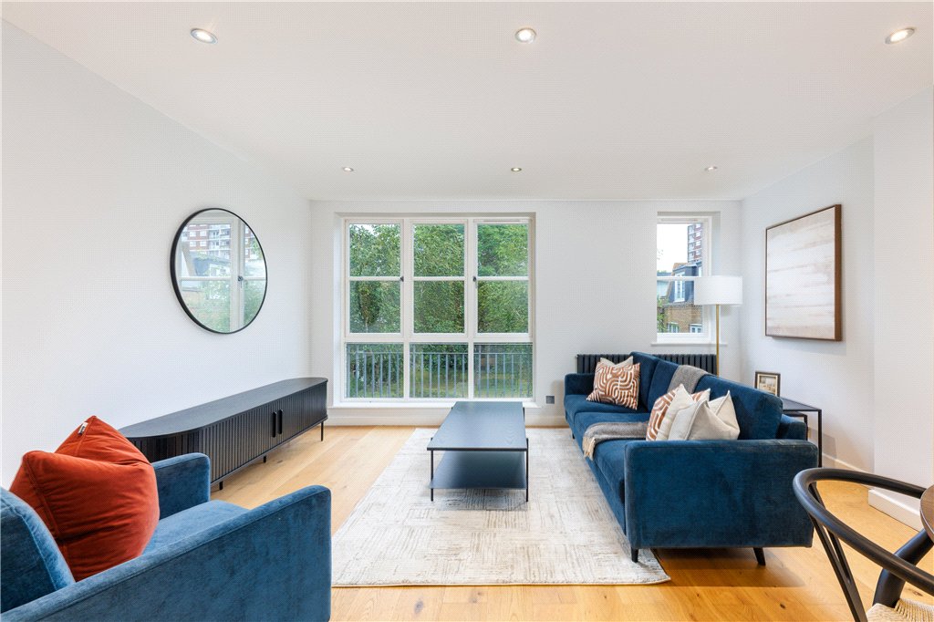 2 bed apartment for sale in Battersea High Road, London, SW11  - Property Image 2