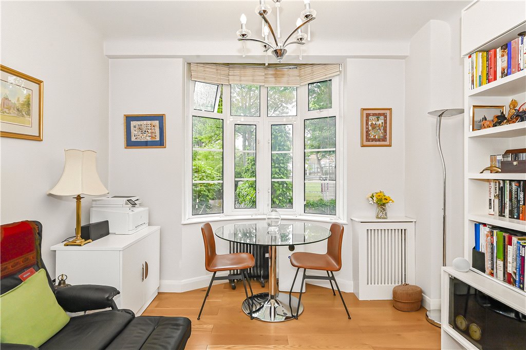 1 bed apartment for sale in Grove End Road, London, NW8 2
