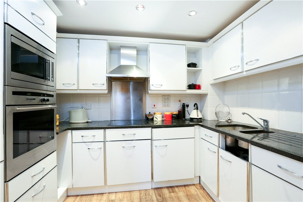 2 bed apartment to rent in Vanilla & Sesame Court, Curlew Street, London, SE1 5
