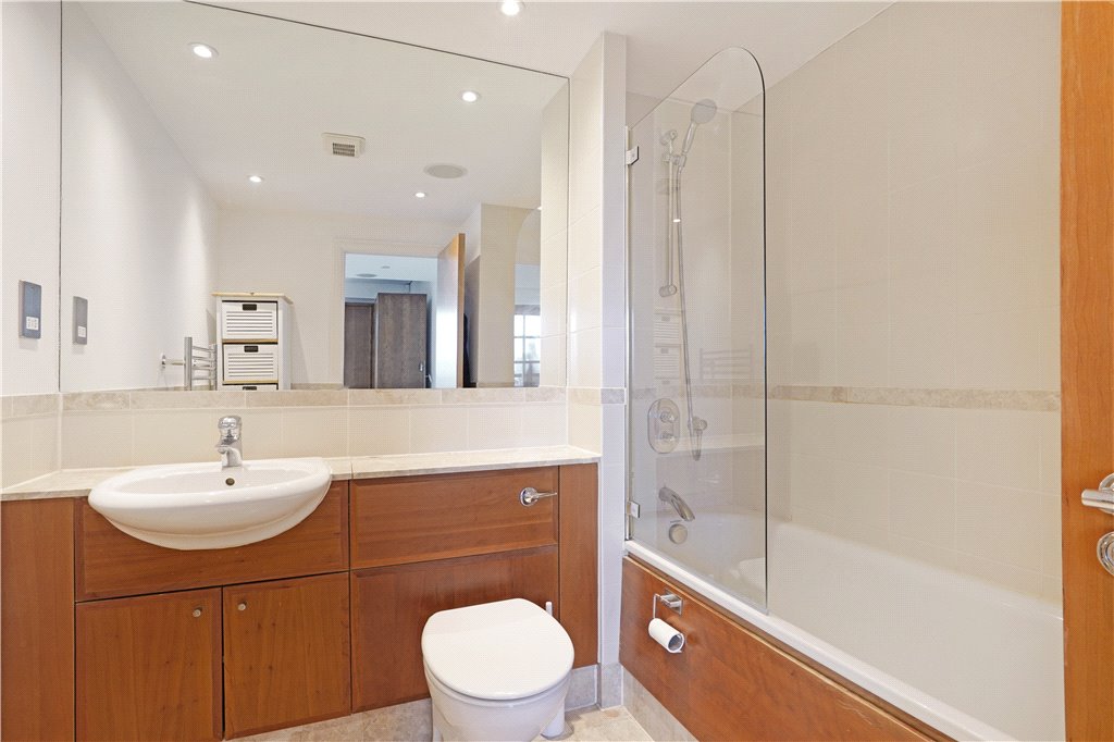 4 bed to rent in Spice Quay Heights, 32 Shad Thames, London, SE1 17