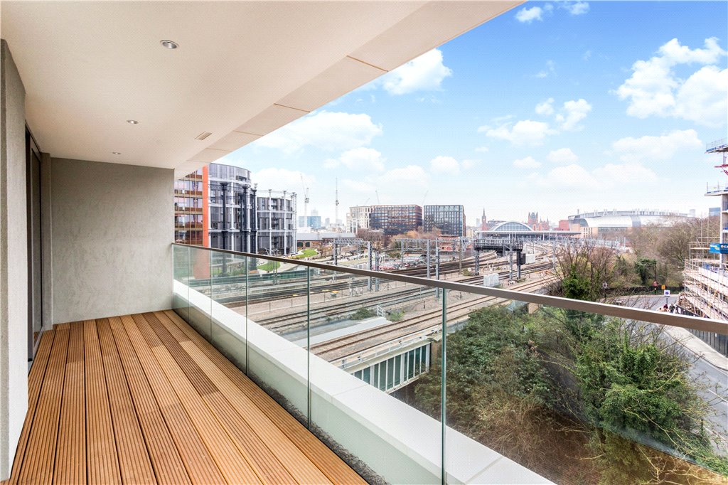 1 bed apartment to rent in Camley Street, London, N1C 1