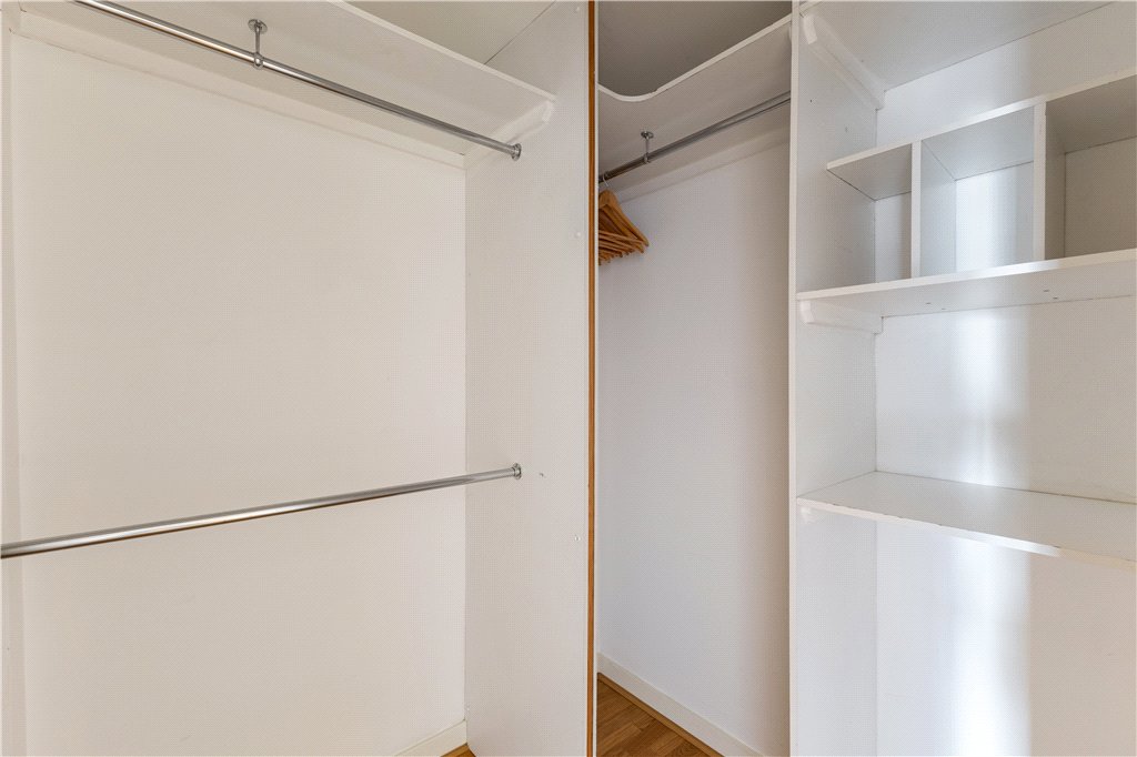 Apartment for sale in Cinnamon Wharf, 24 Shad Thames, London, SE1 9