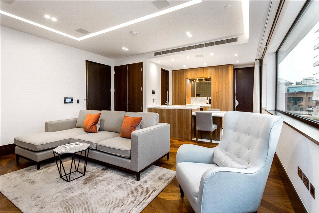 1 bed apartment for sale in Blenheim House, Crown Square, London, SE1 4
