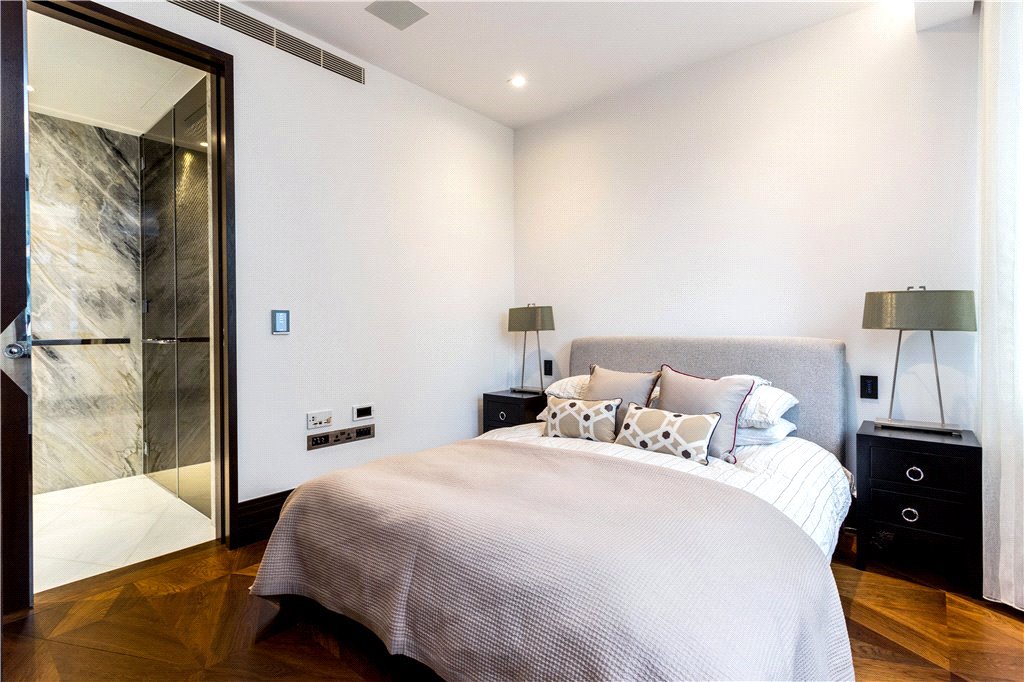 1 bed apartment for sale in Blenheim House, Crown Square, London, SE1  - Property Image 7