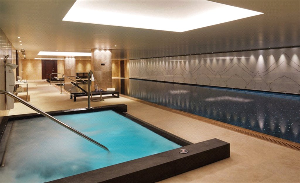 1 bed apartment for sale in Blenheim House, Crown Square, London, SE1 14