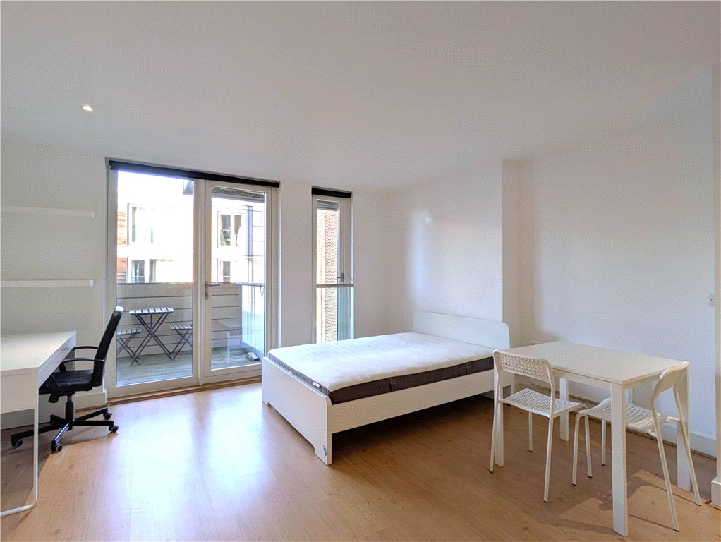 Apartment to rent in Axis Court, 2 East Lane, London, SE16 1