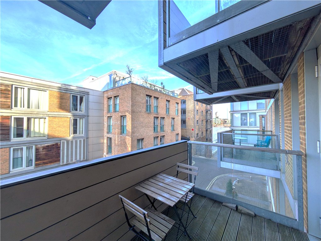 Apartment to rent in Axis Court, 2 East Lane, London, SE16 - Property Image 1