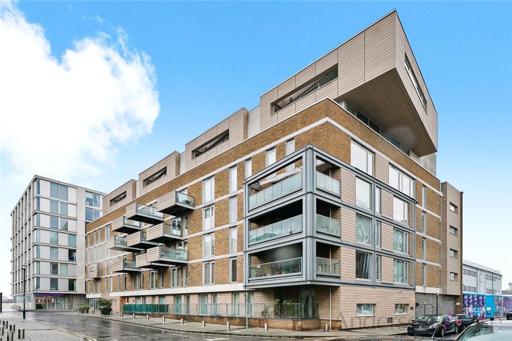 Apartment to rent in Axis Court, 2 East Lane, London, SE16 9