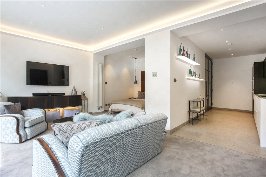 Apartment for sale in Shad Thames, London, SE1 