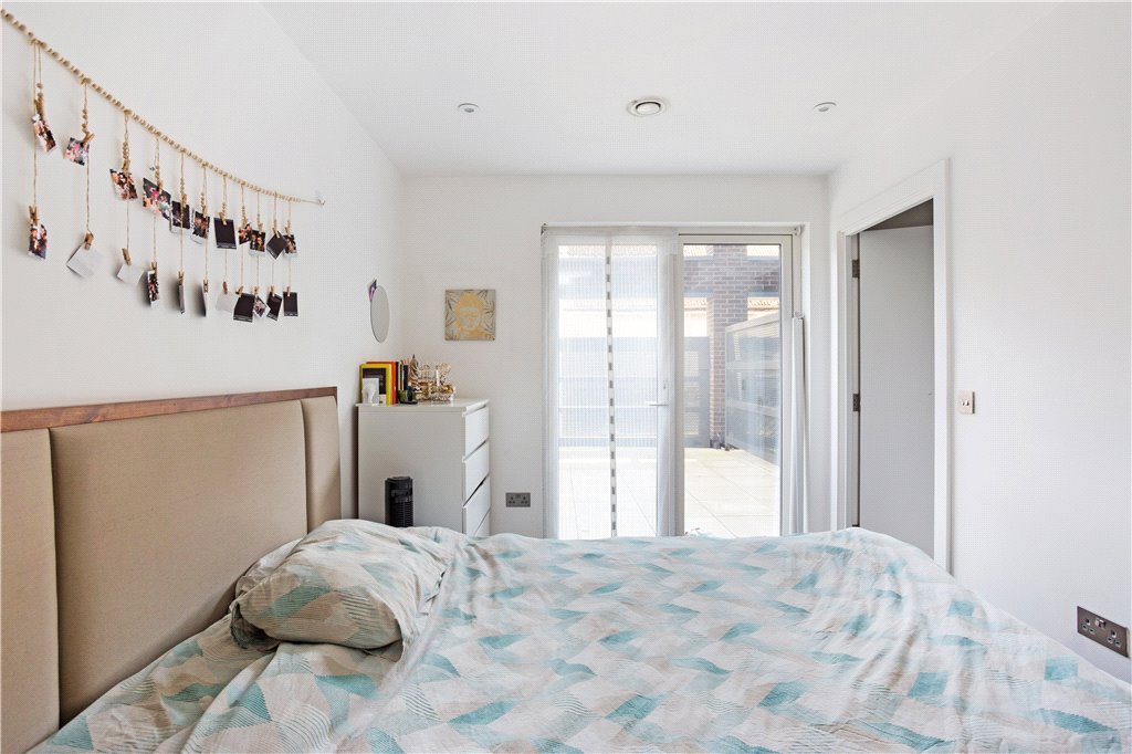 2 bed apartment to rent in Cube Building, 17-21 Wenlock Road, London, N1 9