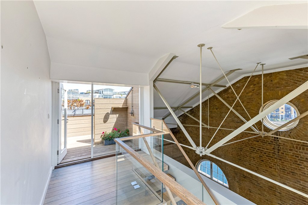 4 bed for sale in Ivory House, East Smithfield, London, E1W 11