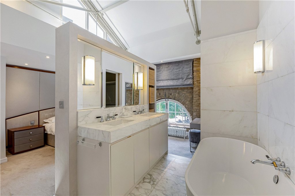 4 bed for sale in Ivory House, East Smithfield, London, E1W  - Property Image 21