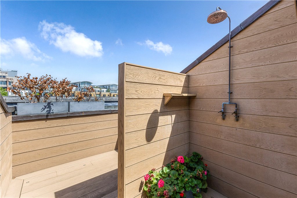 4 bed for sale in Ivory House, East Smithfield, London, E1W  - Property Image 16