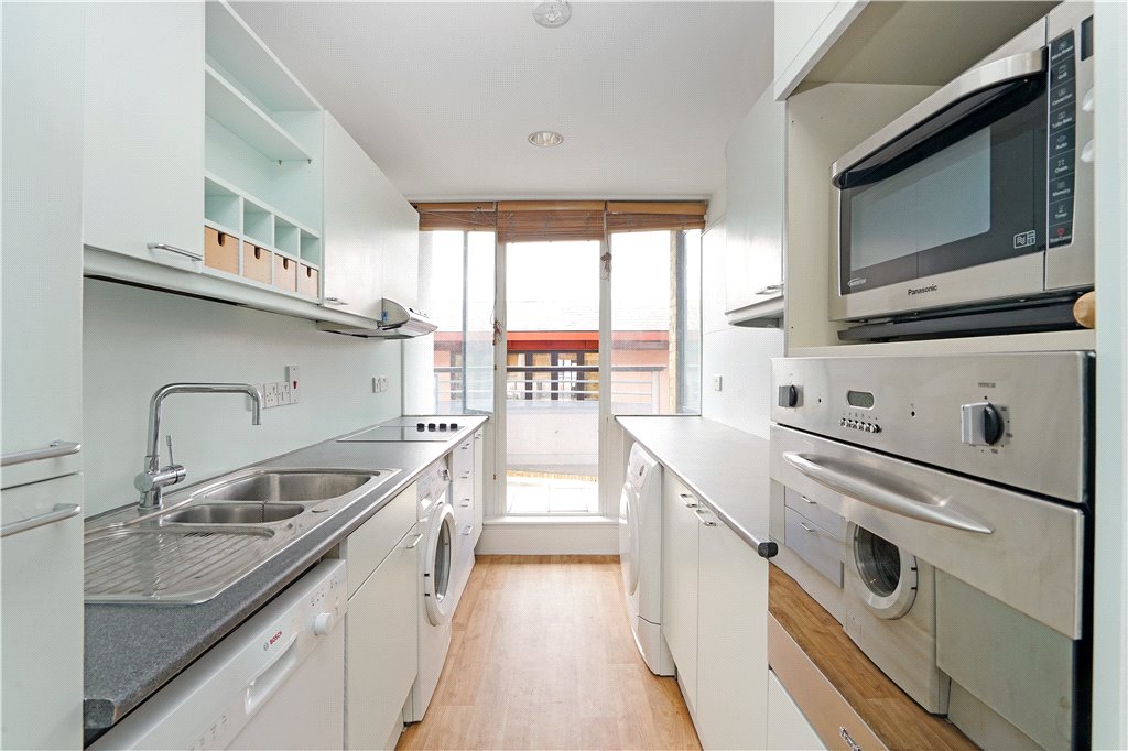 2 bed apartment to rent in Admirals Court, 30 Horselydown Lane, London, SE1  - Property Image 6