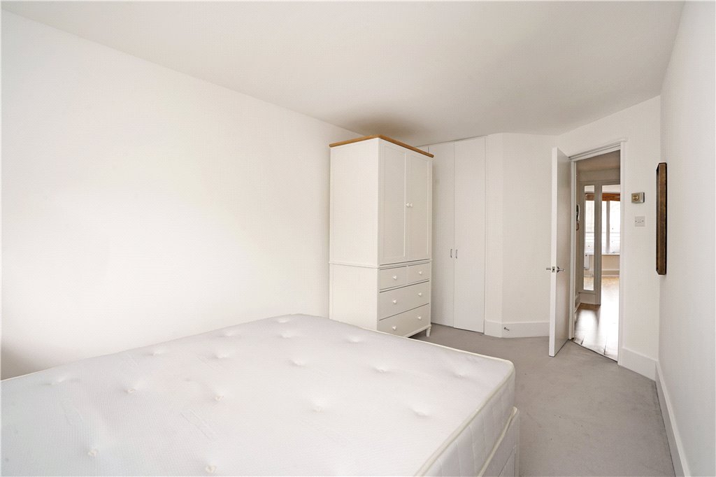 2 bed apartment to rent in Admirals Court, 30 Horselydown Lane, London, SE1 11