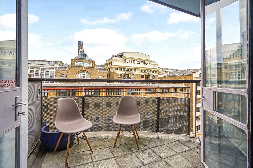 2 bed apartment to rent in Admirals Court, 30 Horselydown Lane, London, SE1 2
