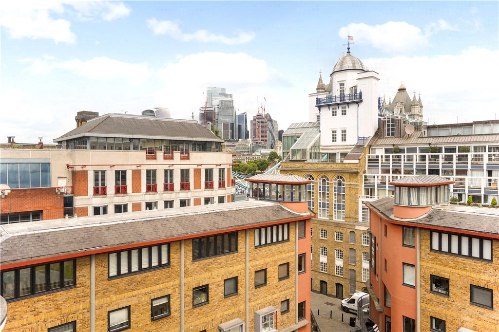 2 bed apartment to rent in Admirals Court, 30 Horselydown Lane, London, SE1 14