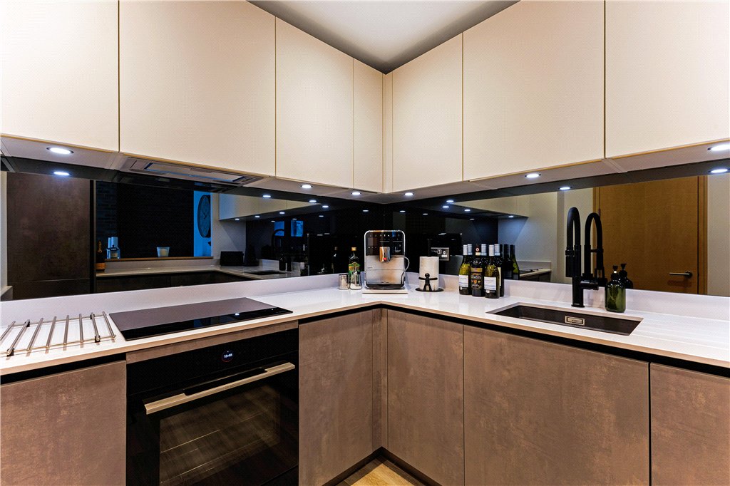 2 bed apartment for sale in Tea Trade Wharf, 26 Shad Thames, London, SE1 5