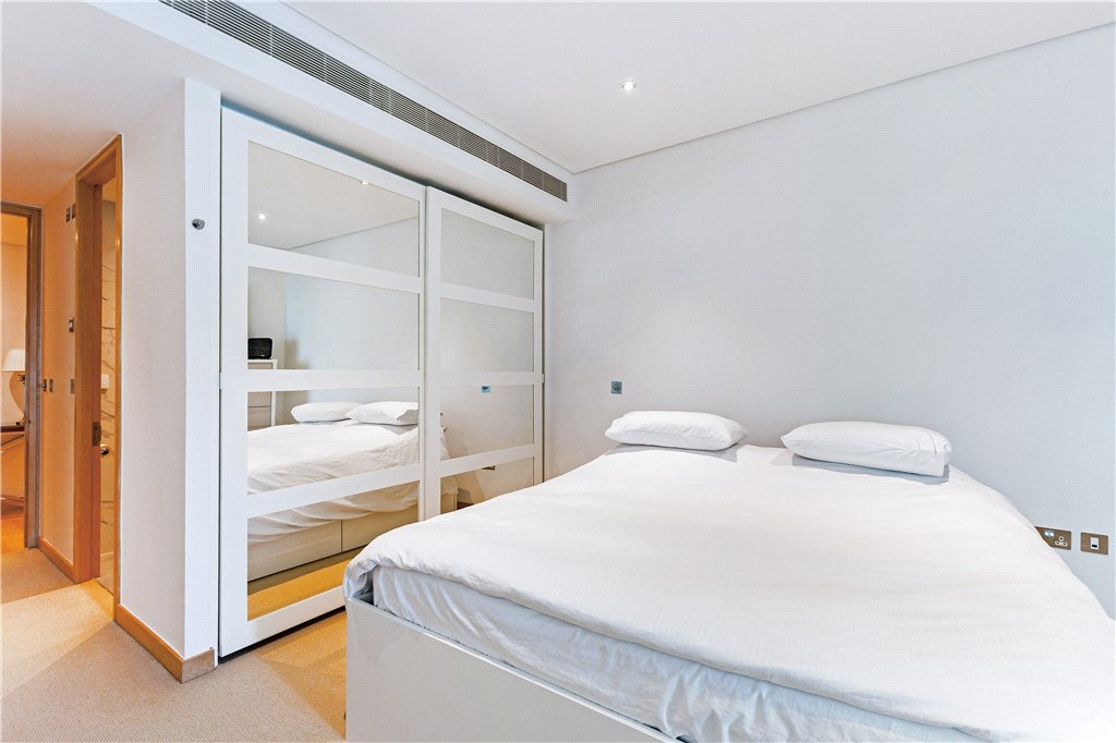 2 bed apartment for sale in Tea Trade Wharf, 26 Shad Thames, London, SE1  - Property Image 14