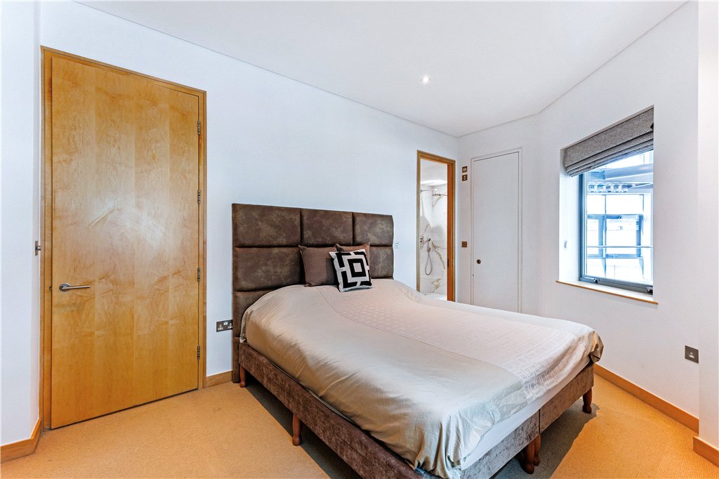 2 bed apartment for sale in Tea Trade Wharf, 26 Shad Thames, London, SE1  - Property Image 9